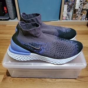 Nike React Mid Slip On